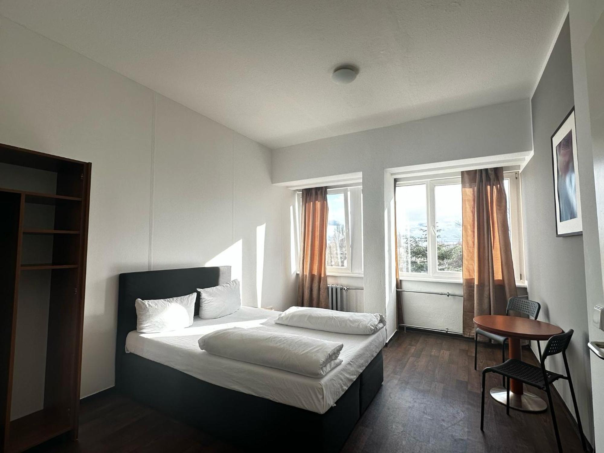Ootel.com Hotel 3*