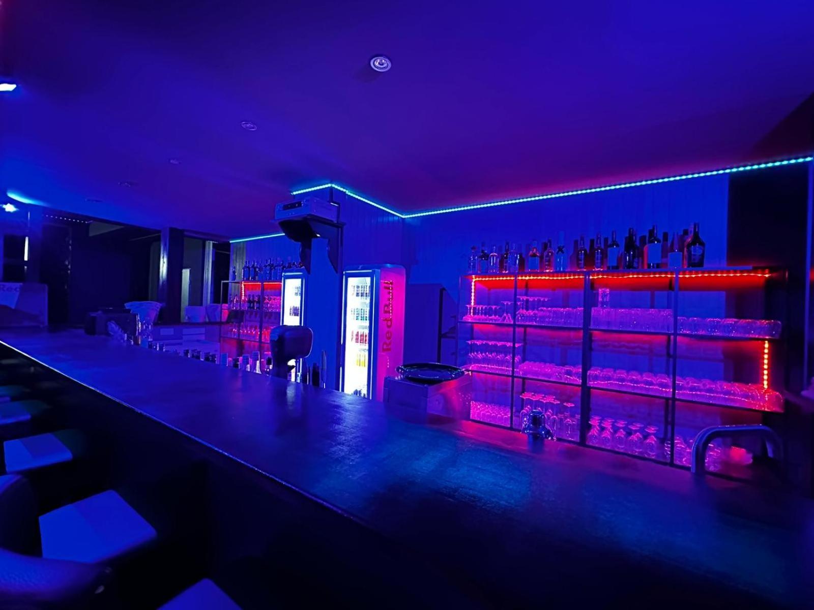 Ootel.com Hotel