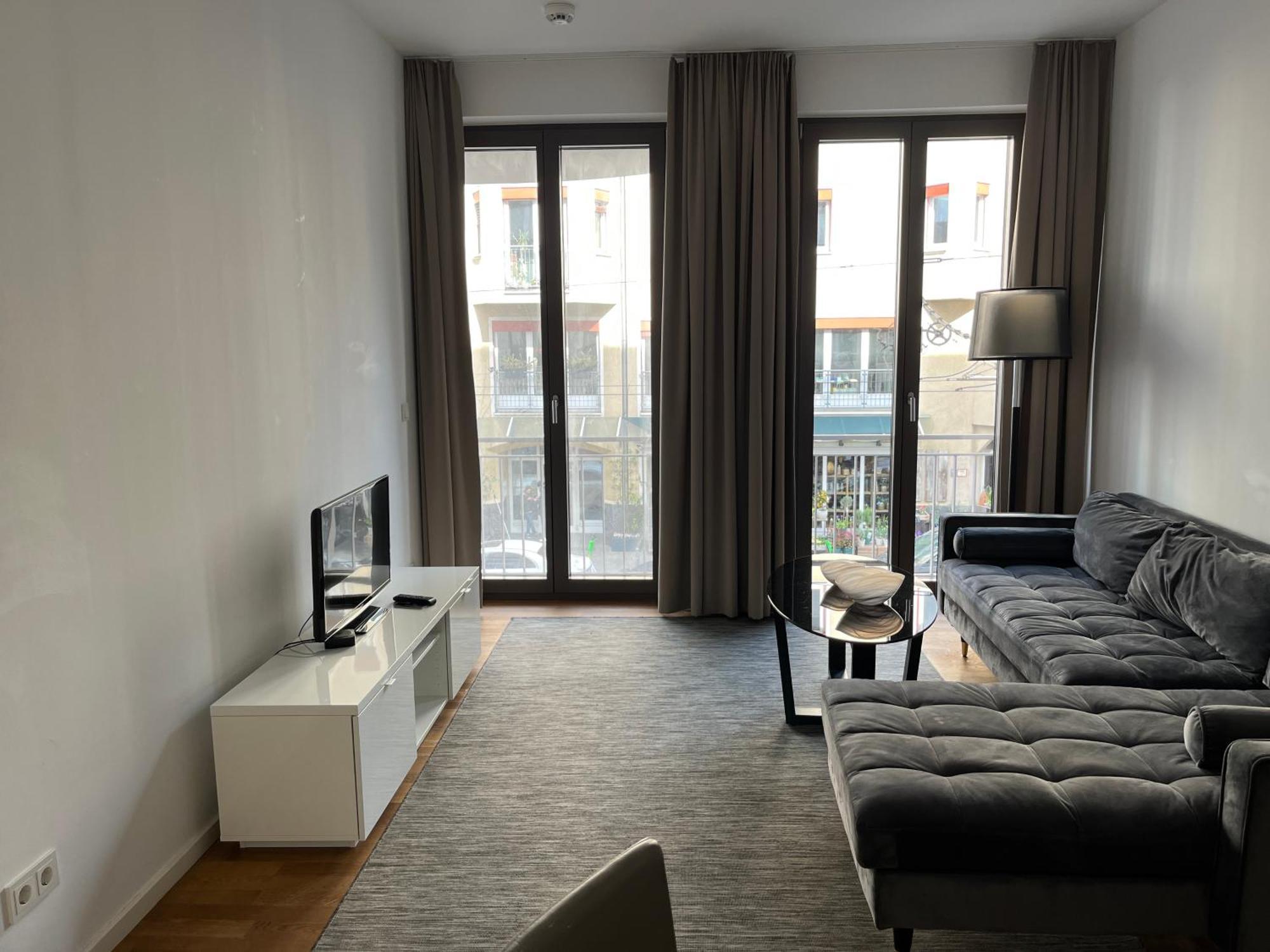 Modern Apartment In Mitte Berlin