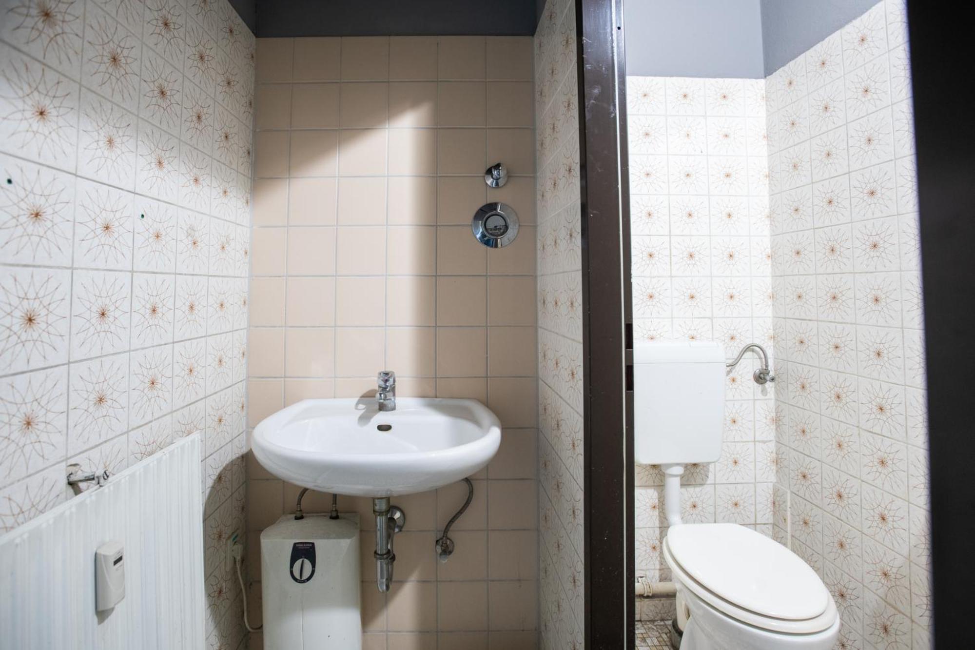 Wallyard Hostel *