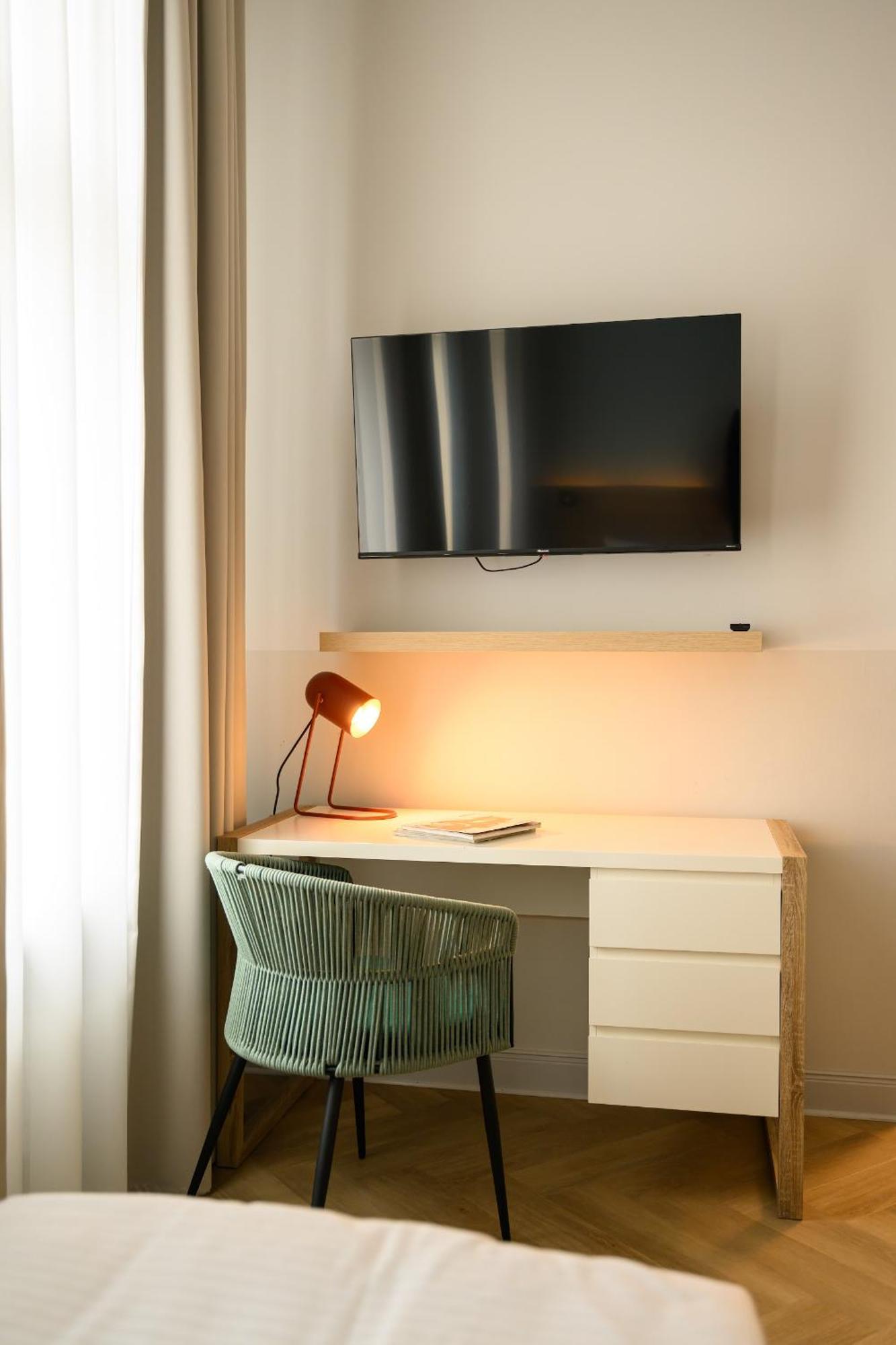 Dilo - Large For Groups & Families 160 Sqm *