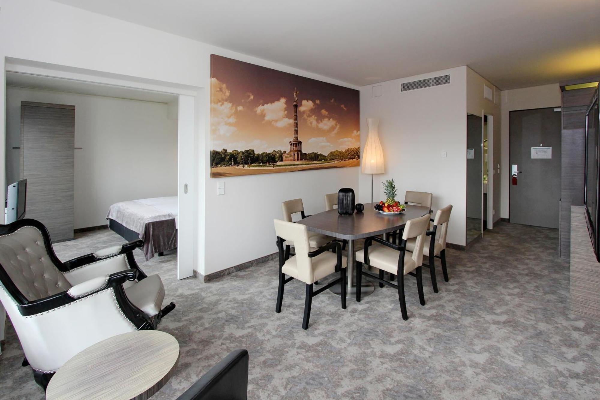 Arcotel John F Hotel