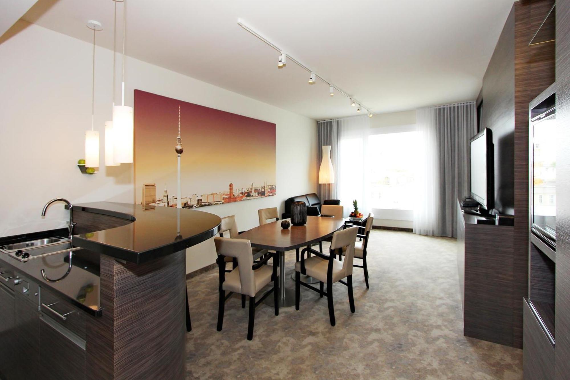 Arcotel John F Hotel 4*