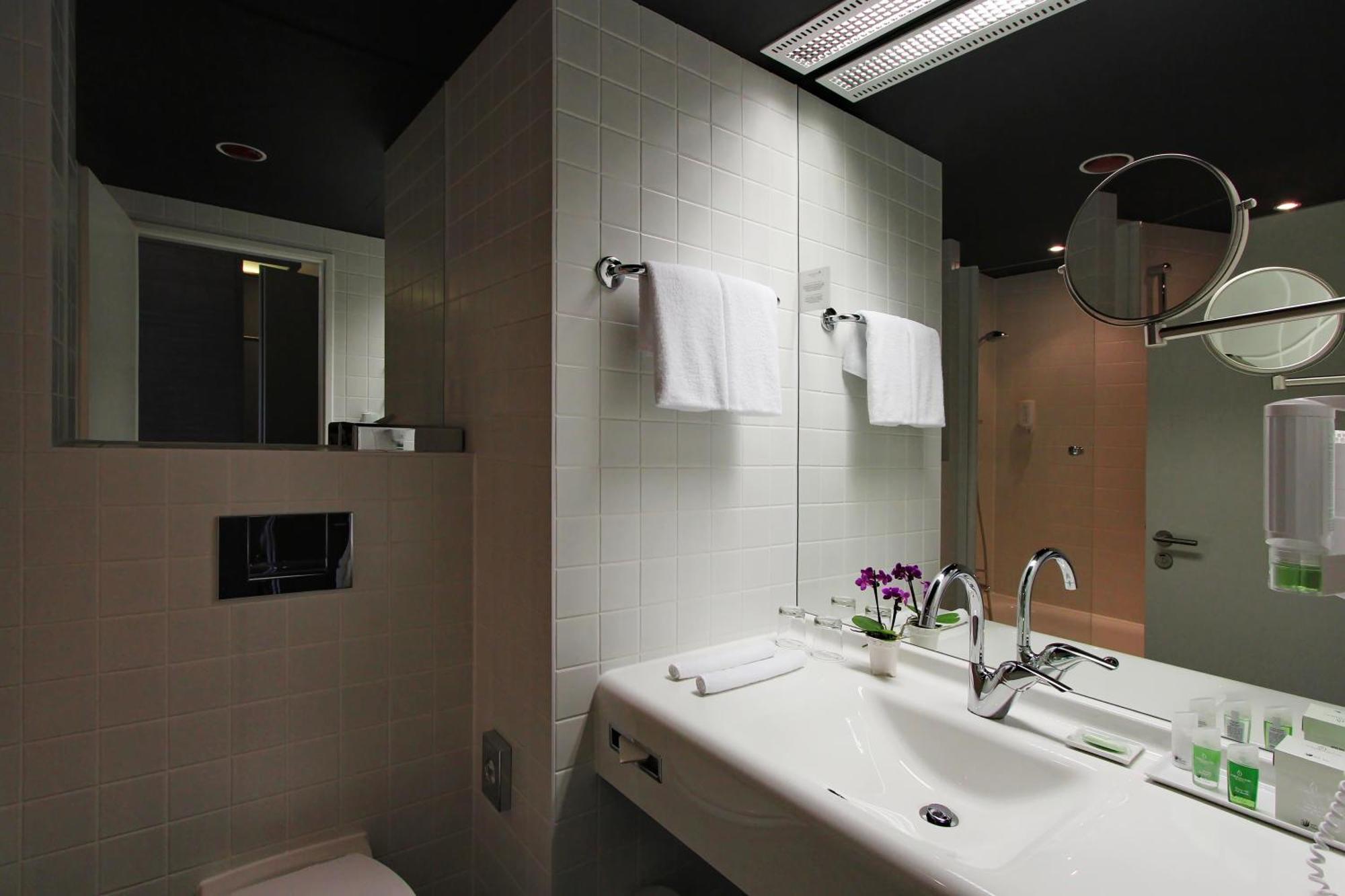 Hotel Arcotel John F 4*