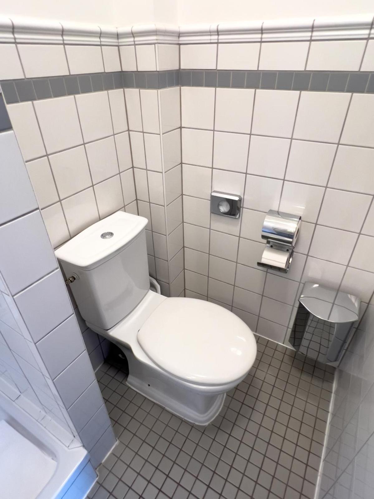 Hotel Hotel-maison Am Olivaer Platz 3*