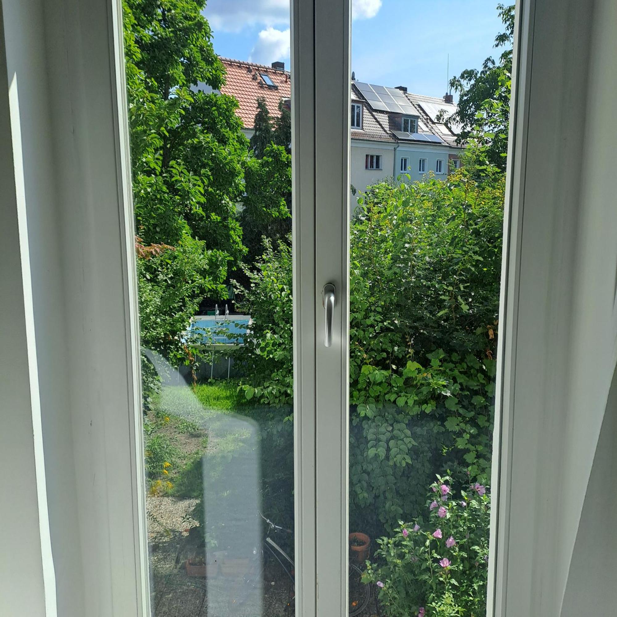 Spacious In Tempelhof Park Area Berlin