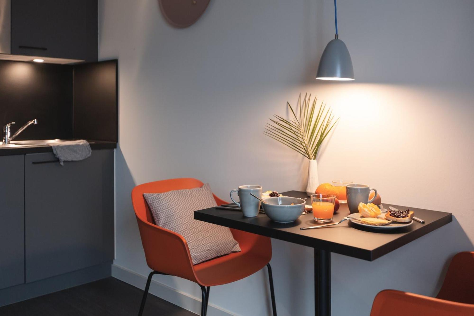 Hotel Candlewood Suites Berlin Charlottenburg By Ihg 3*