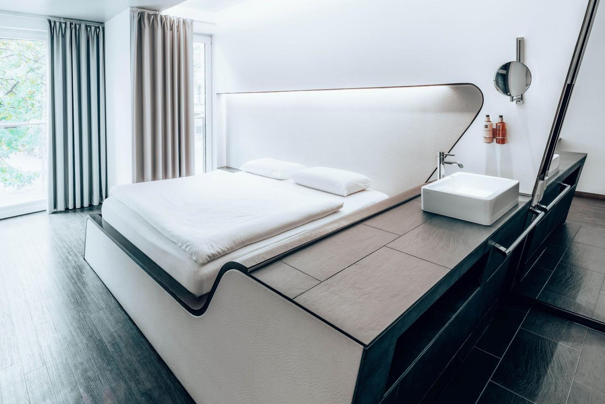 Hotel Q! 4*