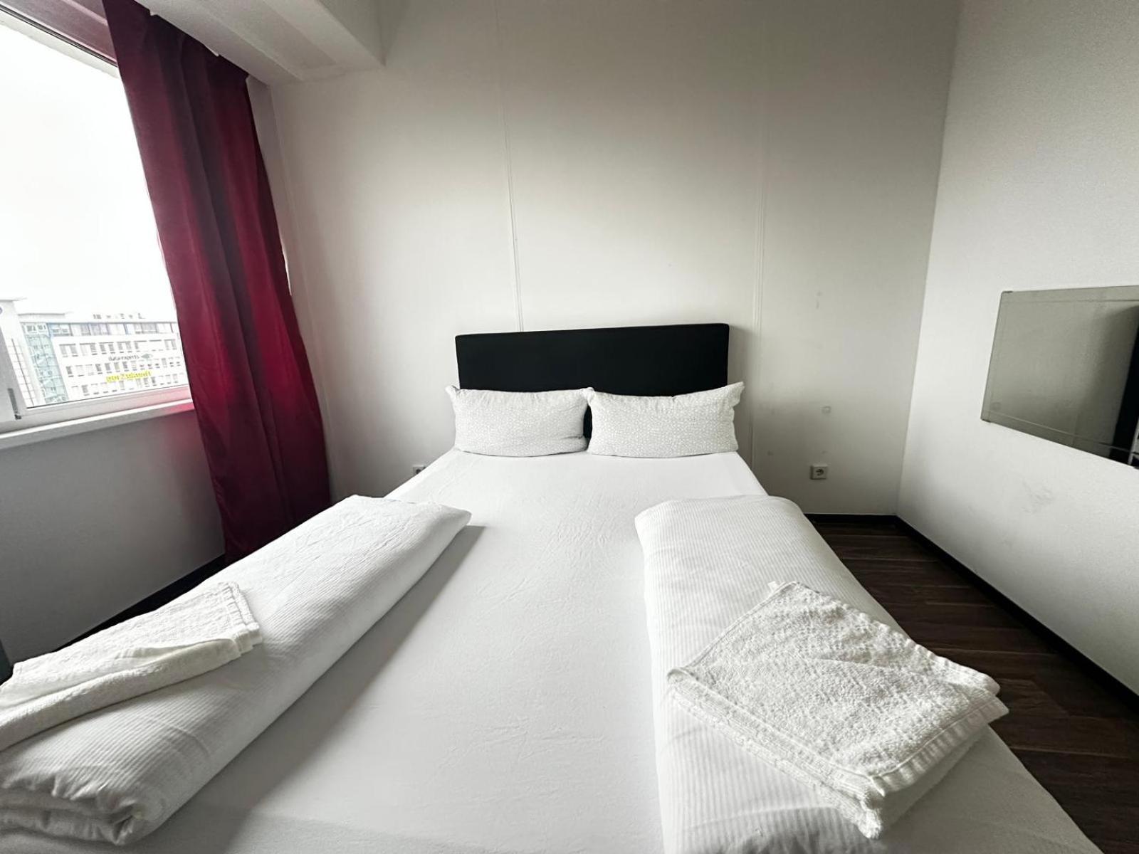 Ootel.com Hotel