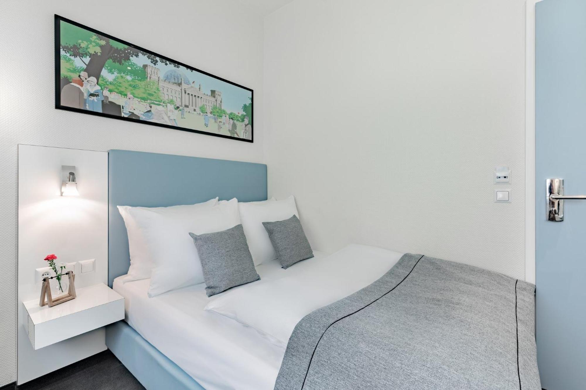 Garner - Checkpoint Charlie By Ihg Hotel 4*