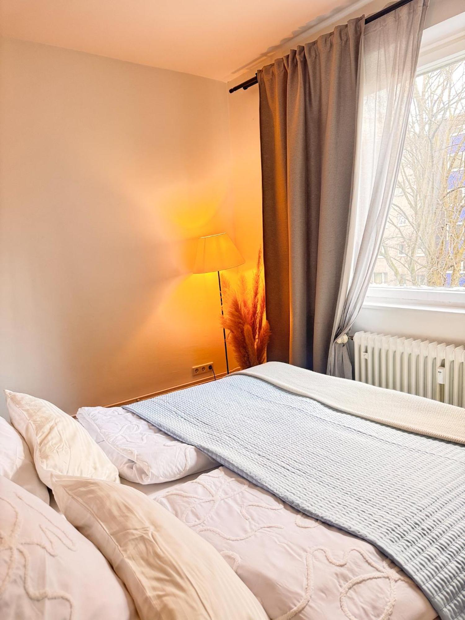 01 Bedroom In Mitte-Up To 5 People-Private Free Parking * Berlim