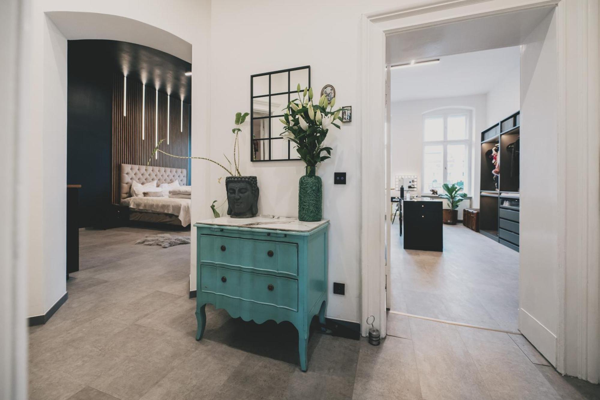Altbau-loft Fuer 12 Personen Am Alexanderplatz Apartamento Berlim