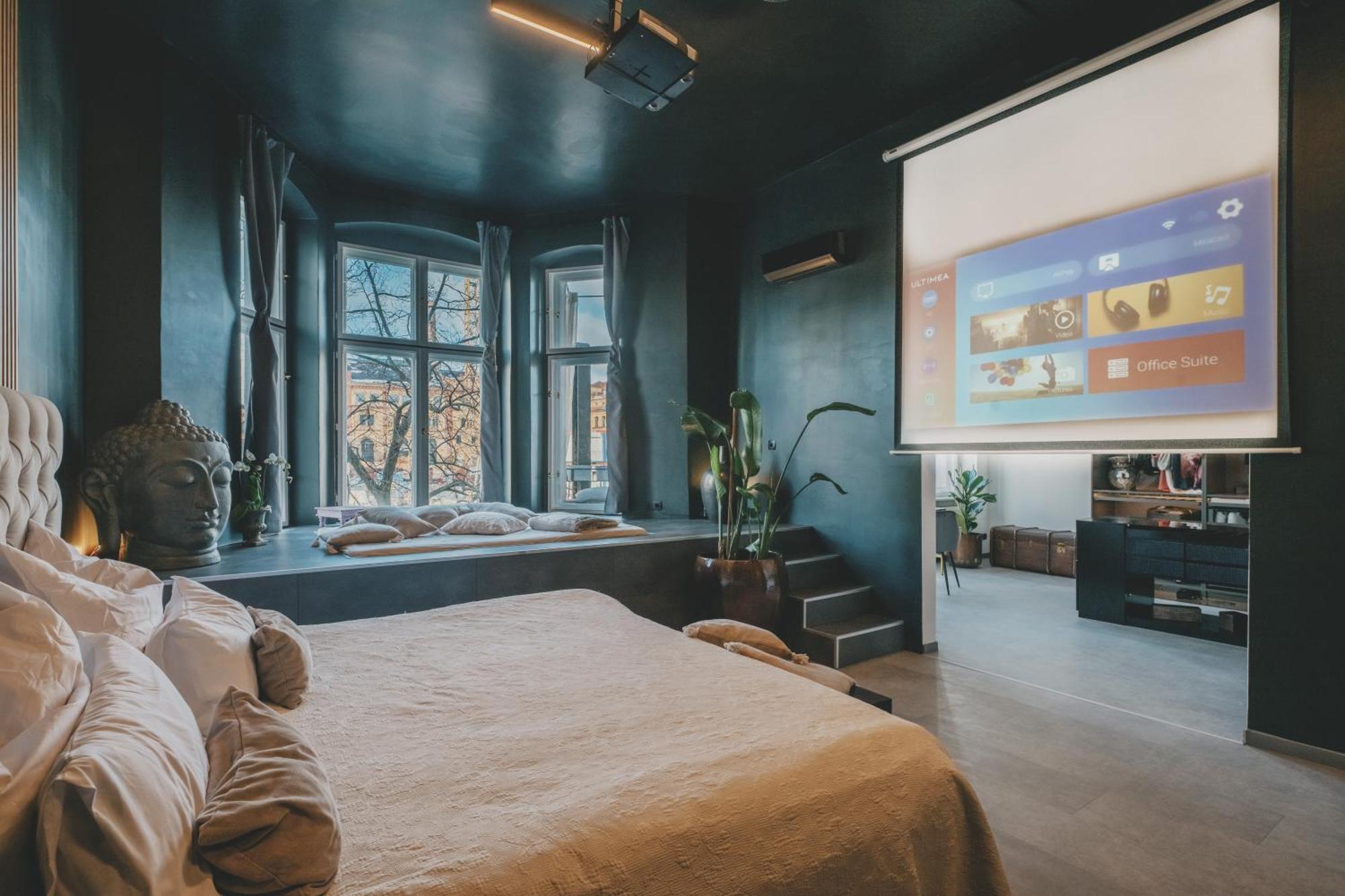 Altbau-loft Fuer 12 Personen Am Alexanderplatz