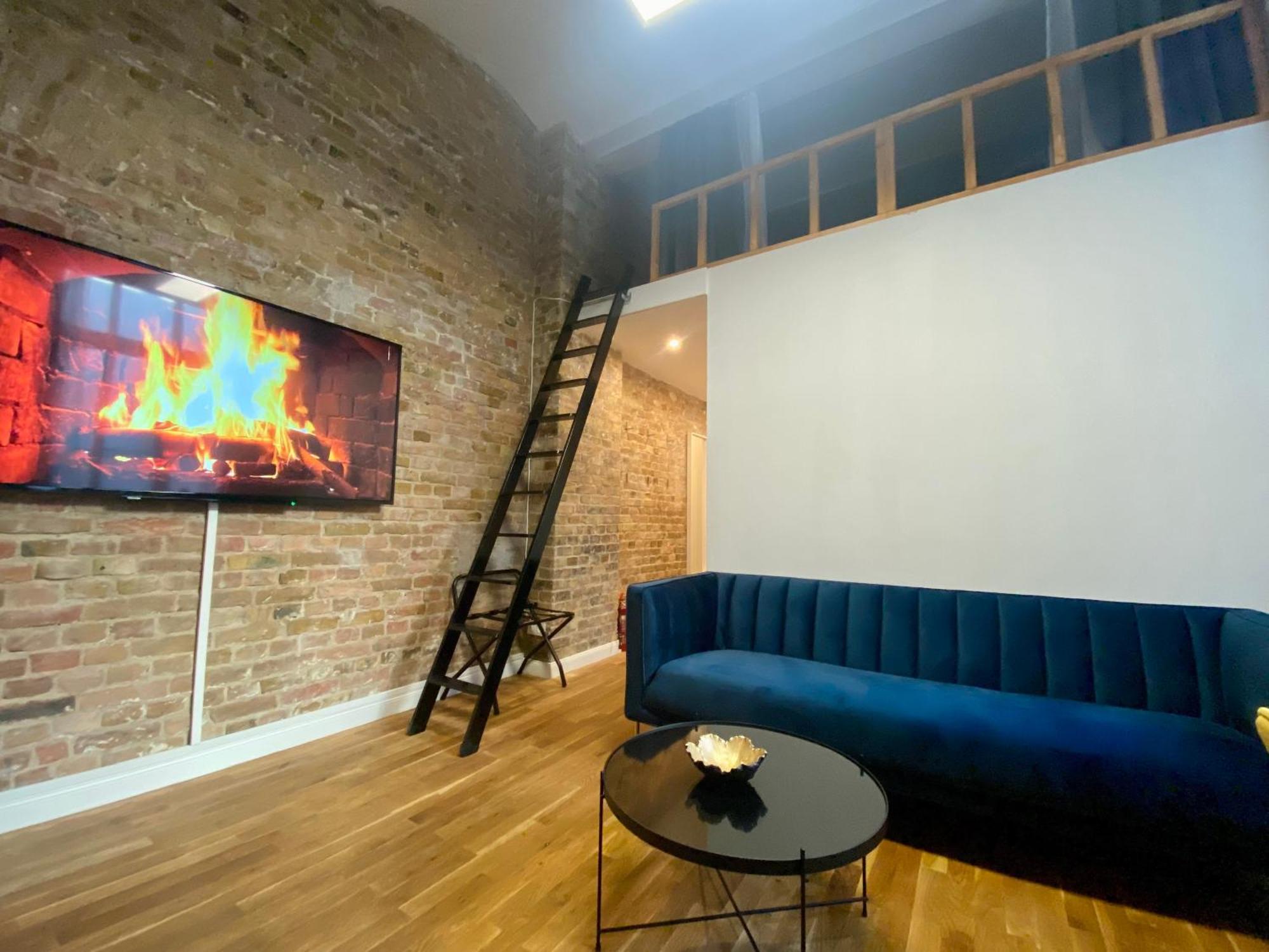 Apartment Central Studio In 5 Minutes To Alexanderplatz *