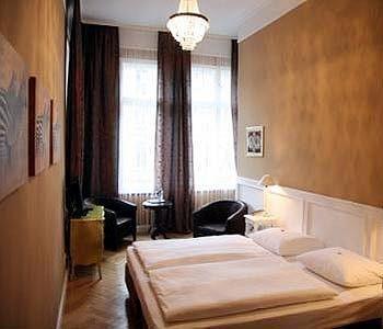 Hotel Hotel-maison Am Olivaer Platz Berlin