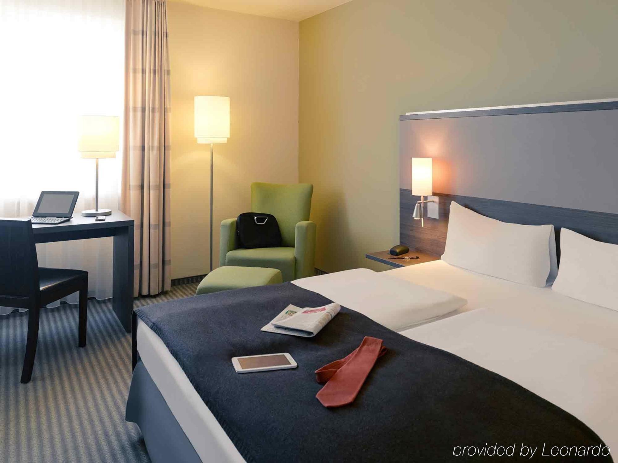 Mercure Airport Tegel Hotel 4*