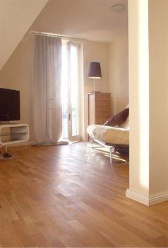 Schoenhouse Avenue - Digital Access