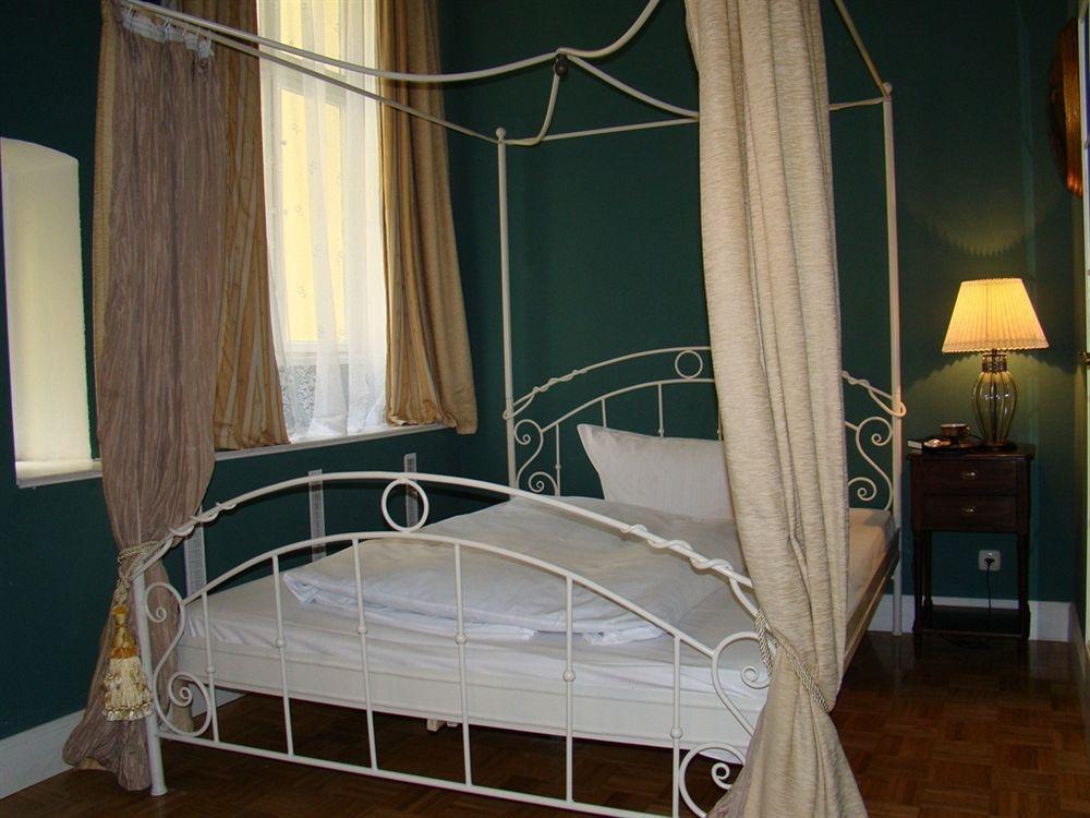 Alte Galerie Am Kudamm Hotel