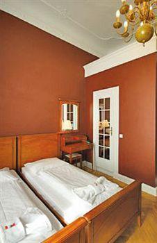 Hotel-maison Am Olivaer Platz 3* Berlin
