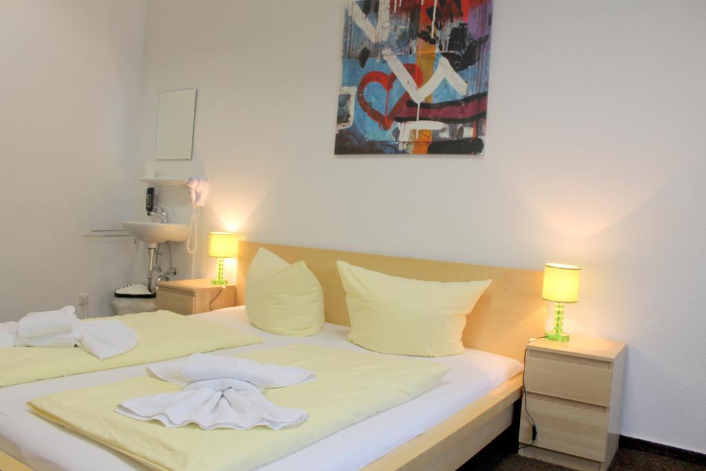 Albergue Pension Central Hostel Berlin *