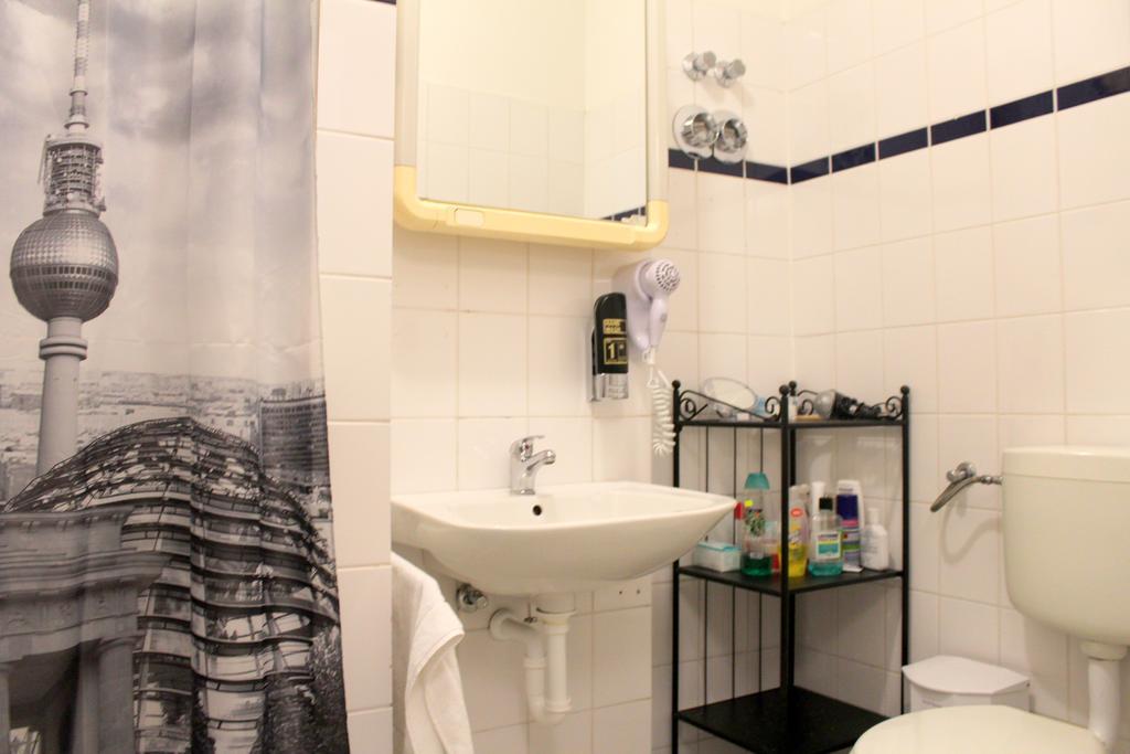 Albergue Pension Central Hostel Berlin *