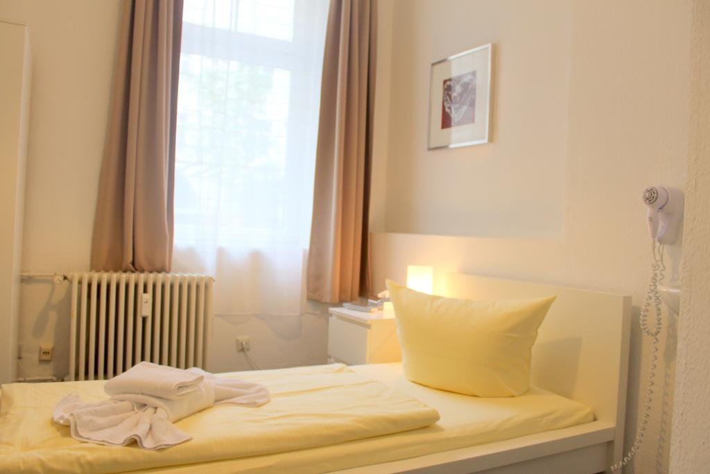 Albergue Pension Central Hostel Berlin *