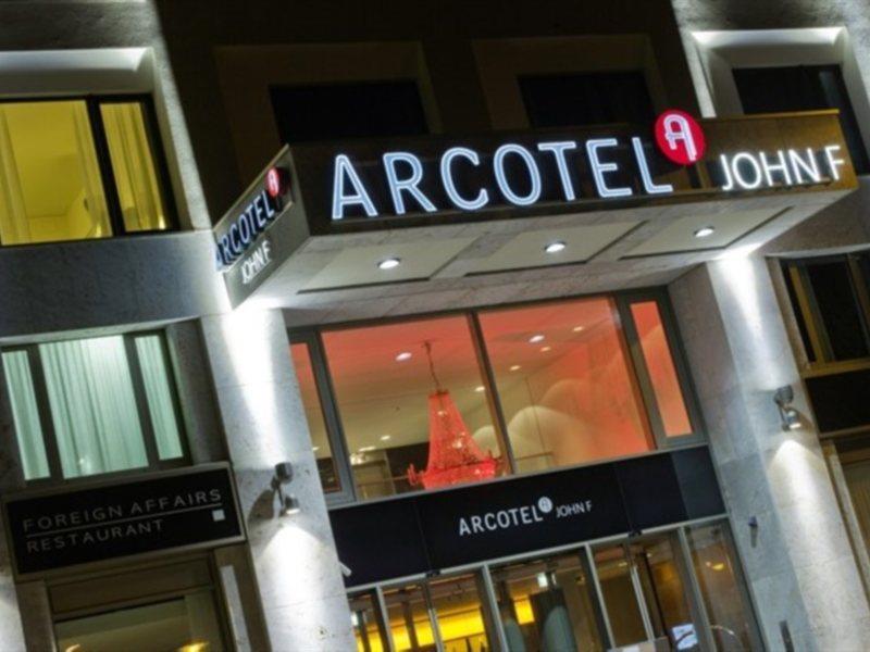 Arcotel John F