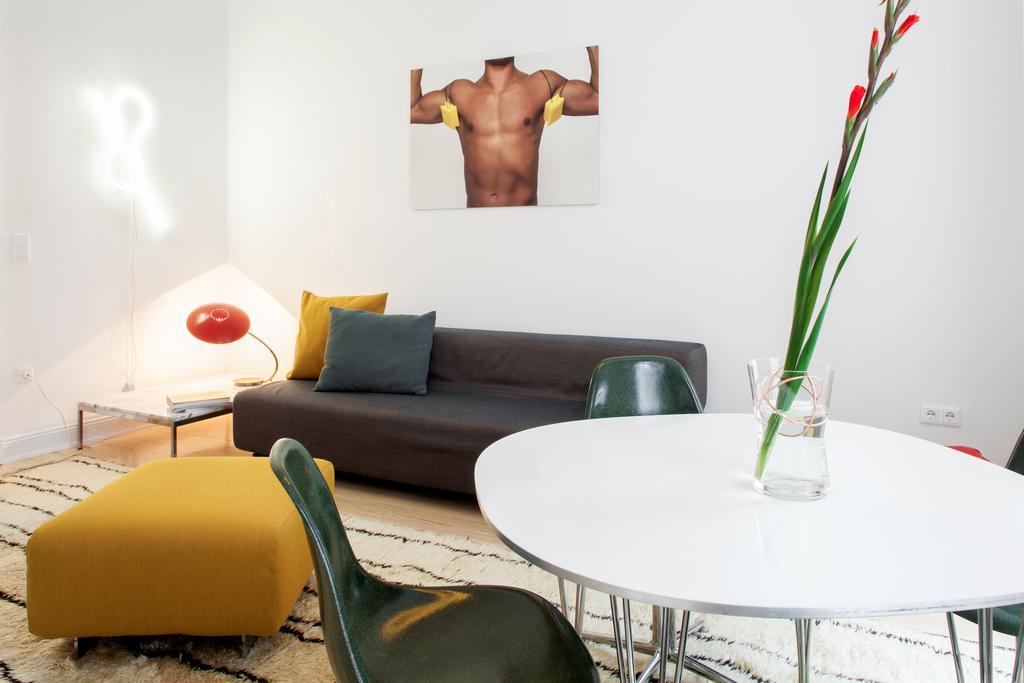 Luxury 2 Bedroom Apartment In The Heart Of Mitte, Berlin Apartment