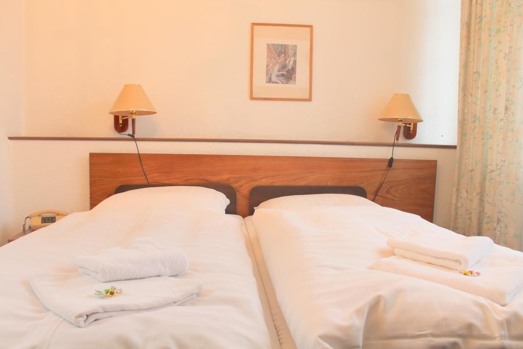 Hotel Amelie West 3*