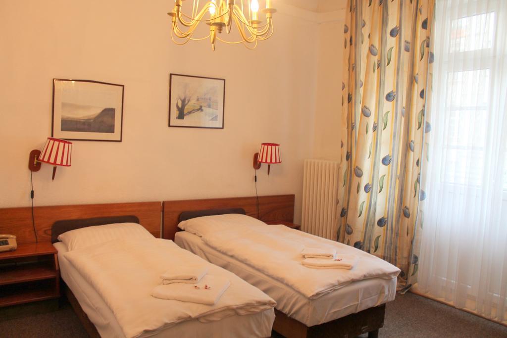 Hotel Amelie West 3*