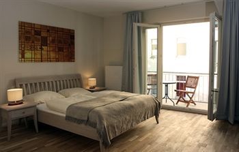 Schoenhouse Avenue - Digital Access Apartment