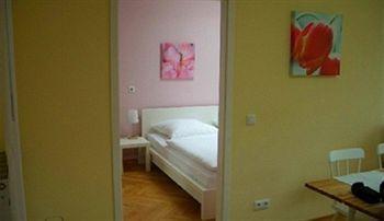Schoenhouse Avenue - Digital Access Apartment *