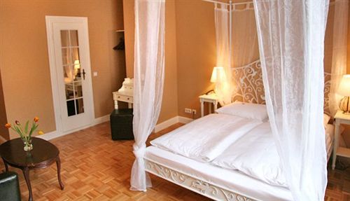 Hotel-maison Am Olivaer Platz