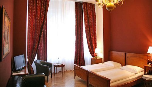 Hotel Hotel-maison Am Olivaer Platz