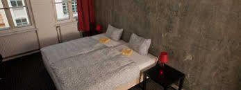 Goldmarie Hotel