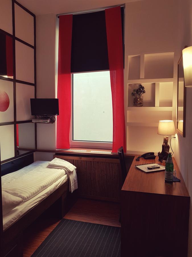 Hotel Art Charlottenburger Hof 3*