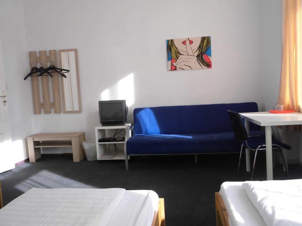 Casa de hóspedes Avalex 2*