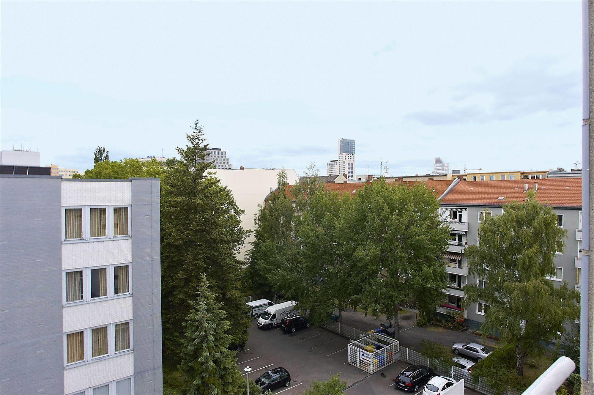 Rs Am Kadewe 3* Berlin