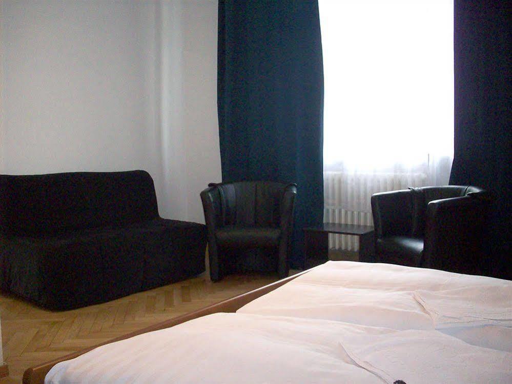 Hotel Amelie West 3*
