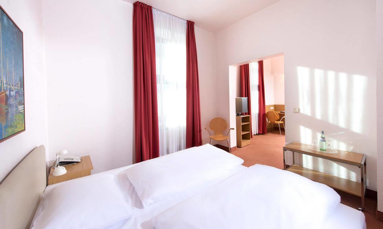 Max Brown Ku'damm, Part Of Sircle Collection Hotel Berlim