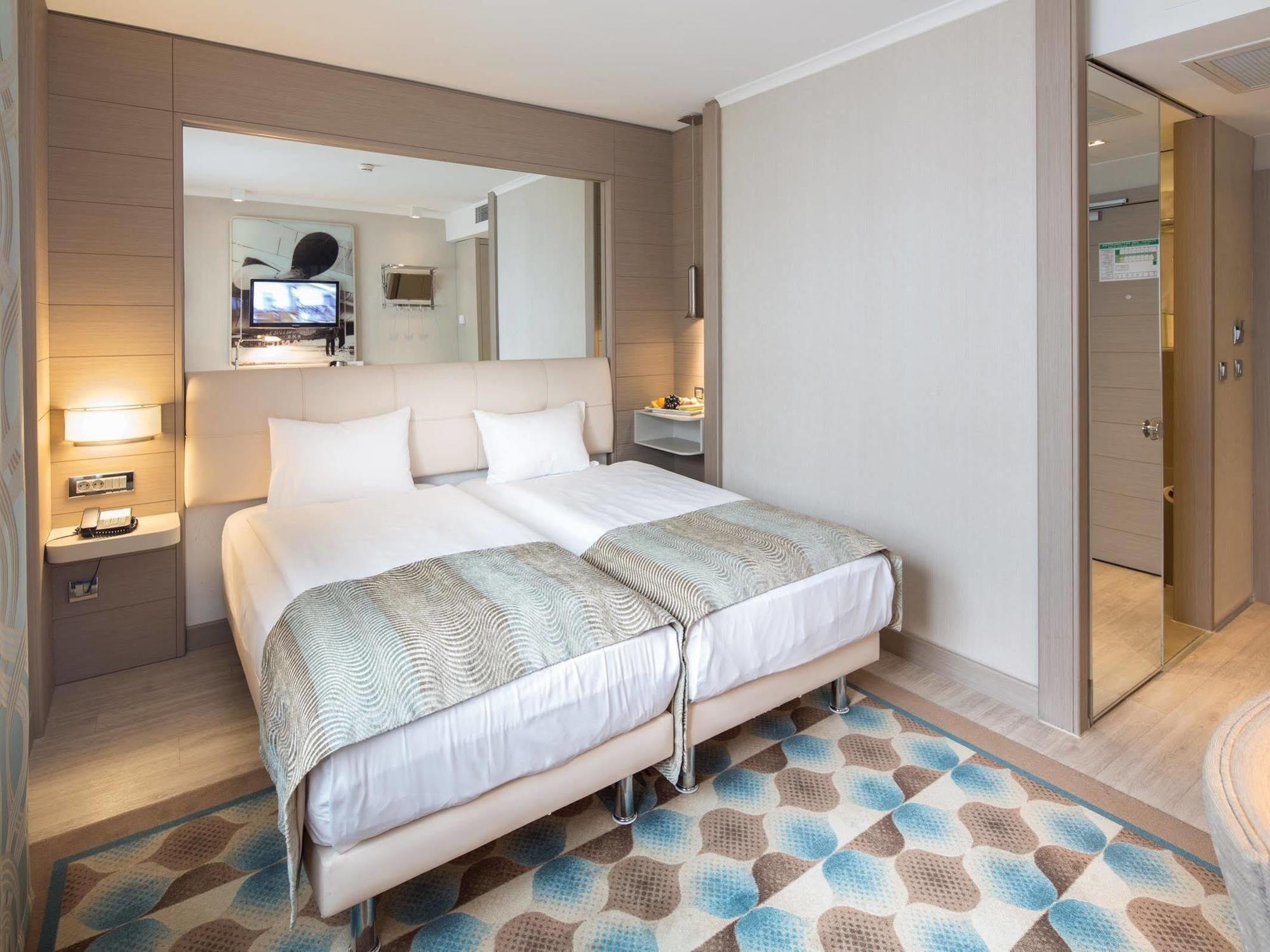 Titanic Comfort Mitte 3*