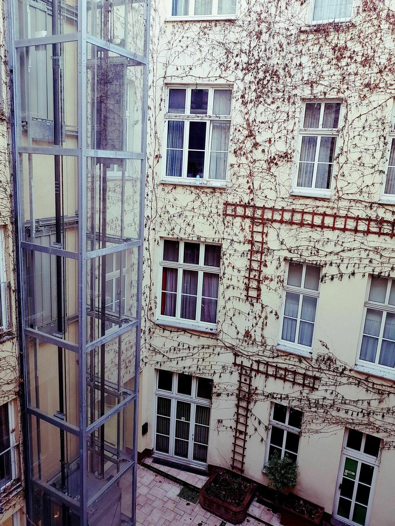 Art Charlottenburger Hof 3*