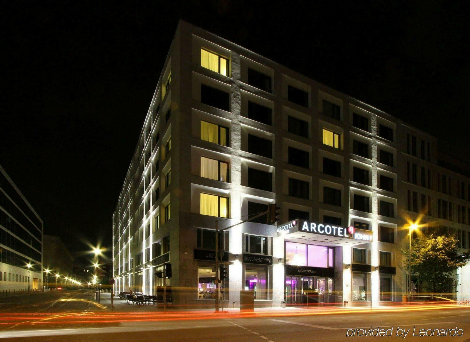 Arcotel John F 4*