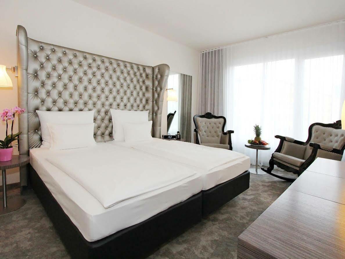 Arcotel John F Hotel 4*