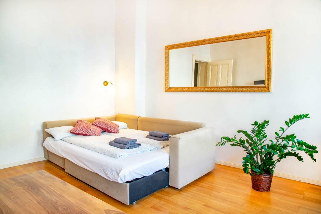 Apartment Winsstr. 68 *