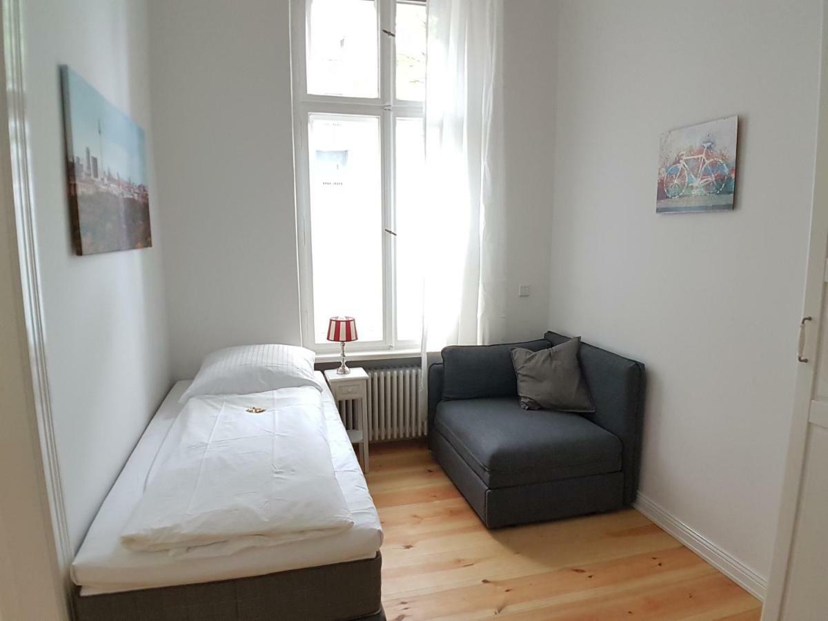 Apartment Lang Re By Rockchair L Superhost Status L 2 Bedrooms Boxspringbeds In Center - Cozy Family & Business Flair Welcomes You! *