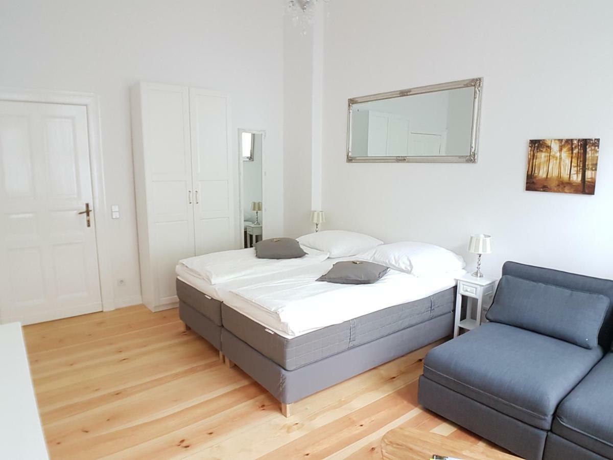 Lang Re By Rockchair L Superhost Status L 2 Bedrooms Boxspringbeds In Center - Cozy Family & Business Flair Welcomes You! * Berlin