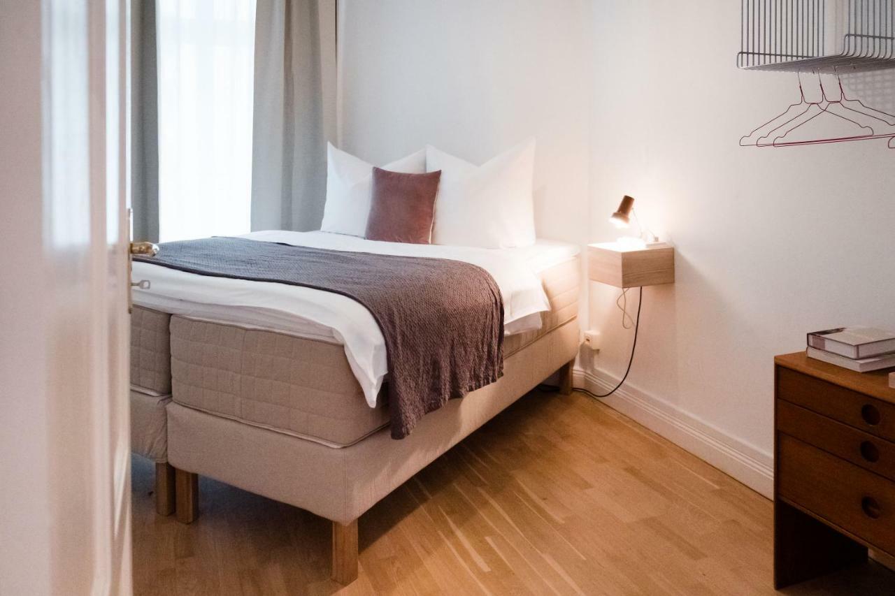 Luxury 2 Bedroom Apartment In The Heart Of Mitte, Berlin Apartment *