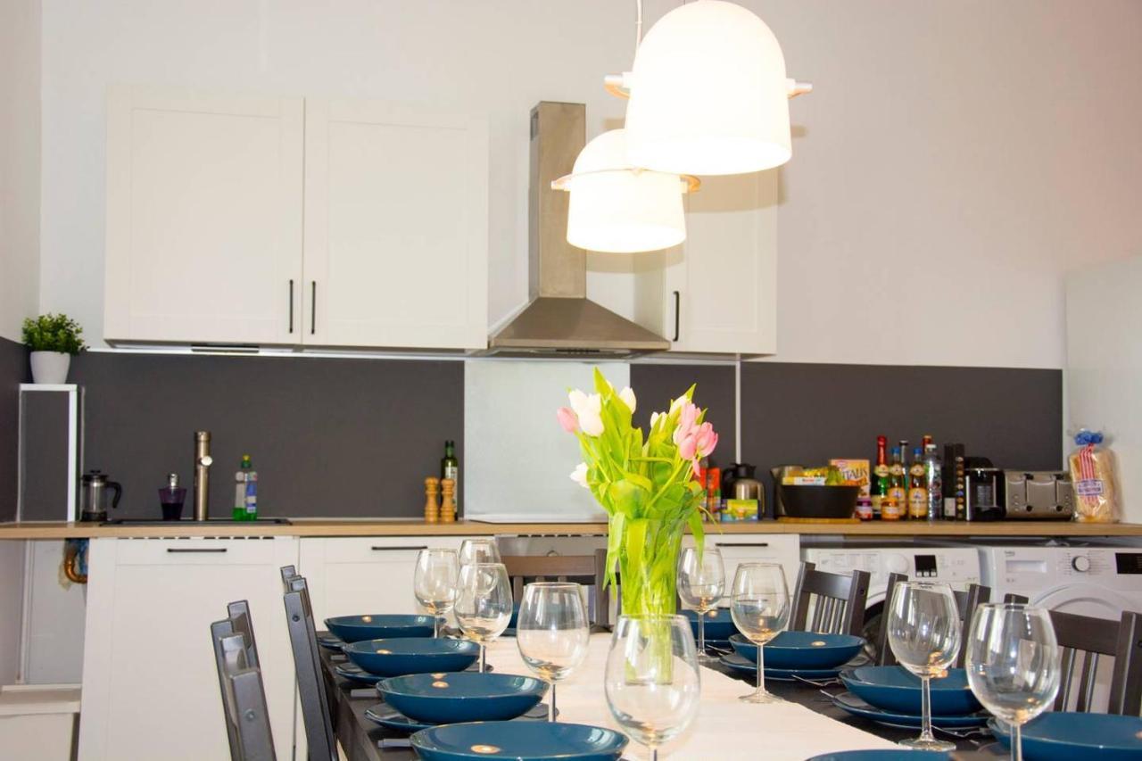 With 3 Bedroom +1.5 Bthrm +a/c In Prenzlauer Berg Holiday home *