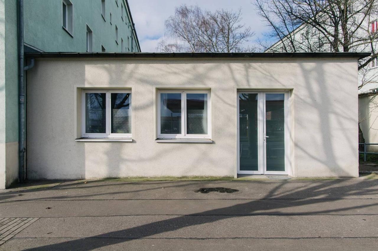 With 3 Bedroom +1.5 Bthrm +a/c In Prenzlauer Berg Holiday home *